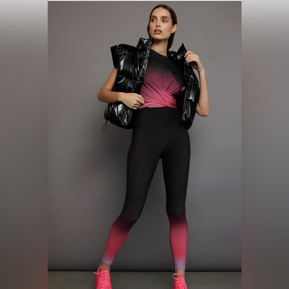 Carbon38 Black Ombré Wrap Tee and Leggings Set - Picture 7 of 8